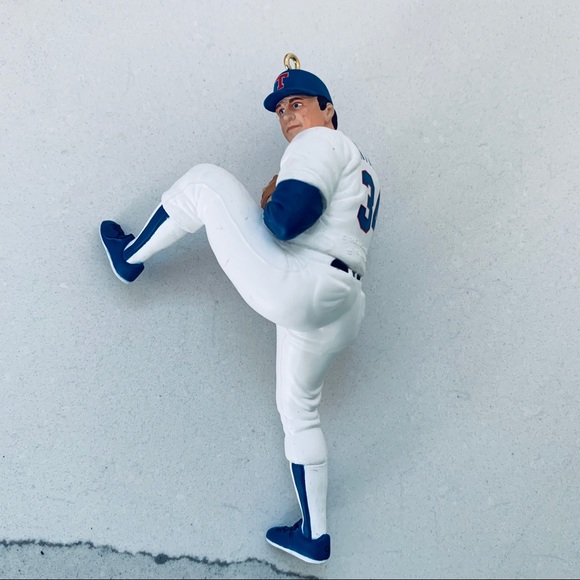 Hallmark 1996 Nolan Ryan Keepsake Ornament - Picture 2 of 9